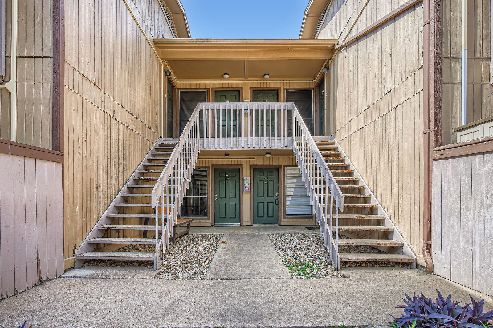 2124 Burton Drive 104 Austin TX 78741 Real Estate Photography